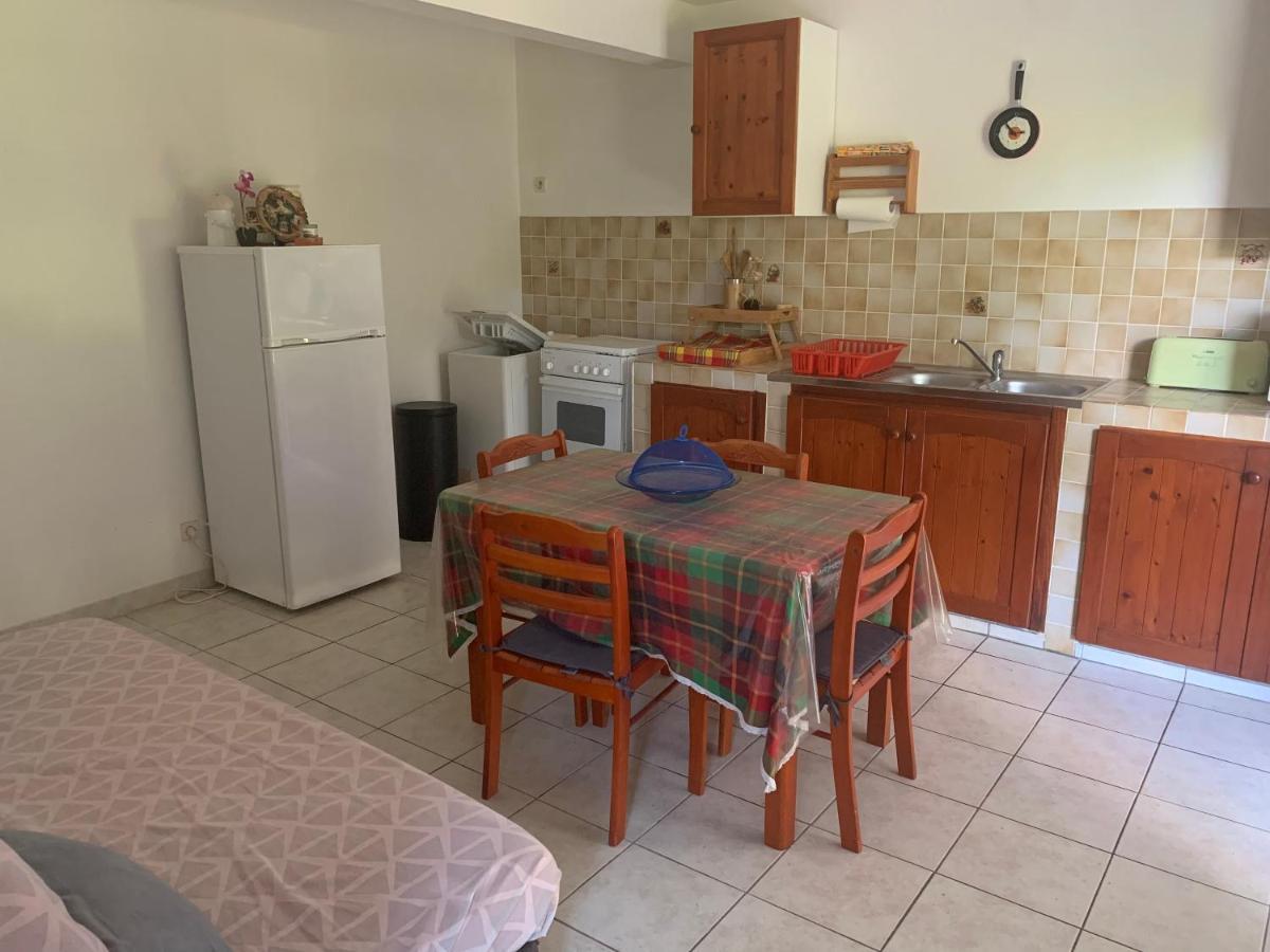 Logement Vacances Gissac Sainte-Anne Exterior photo
